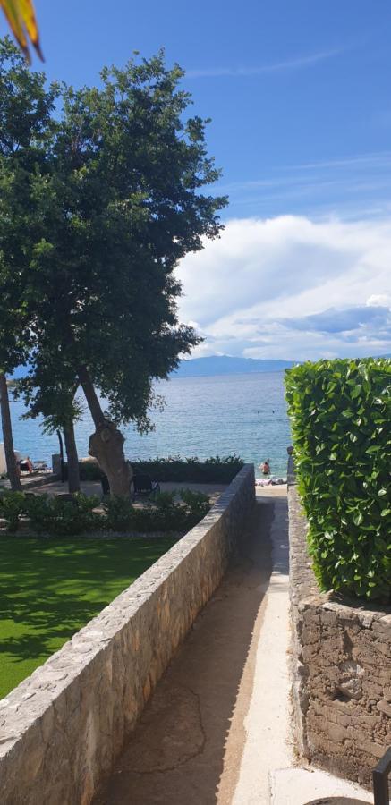 Apartman Sea View Vantacici Luaran gambar